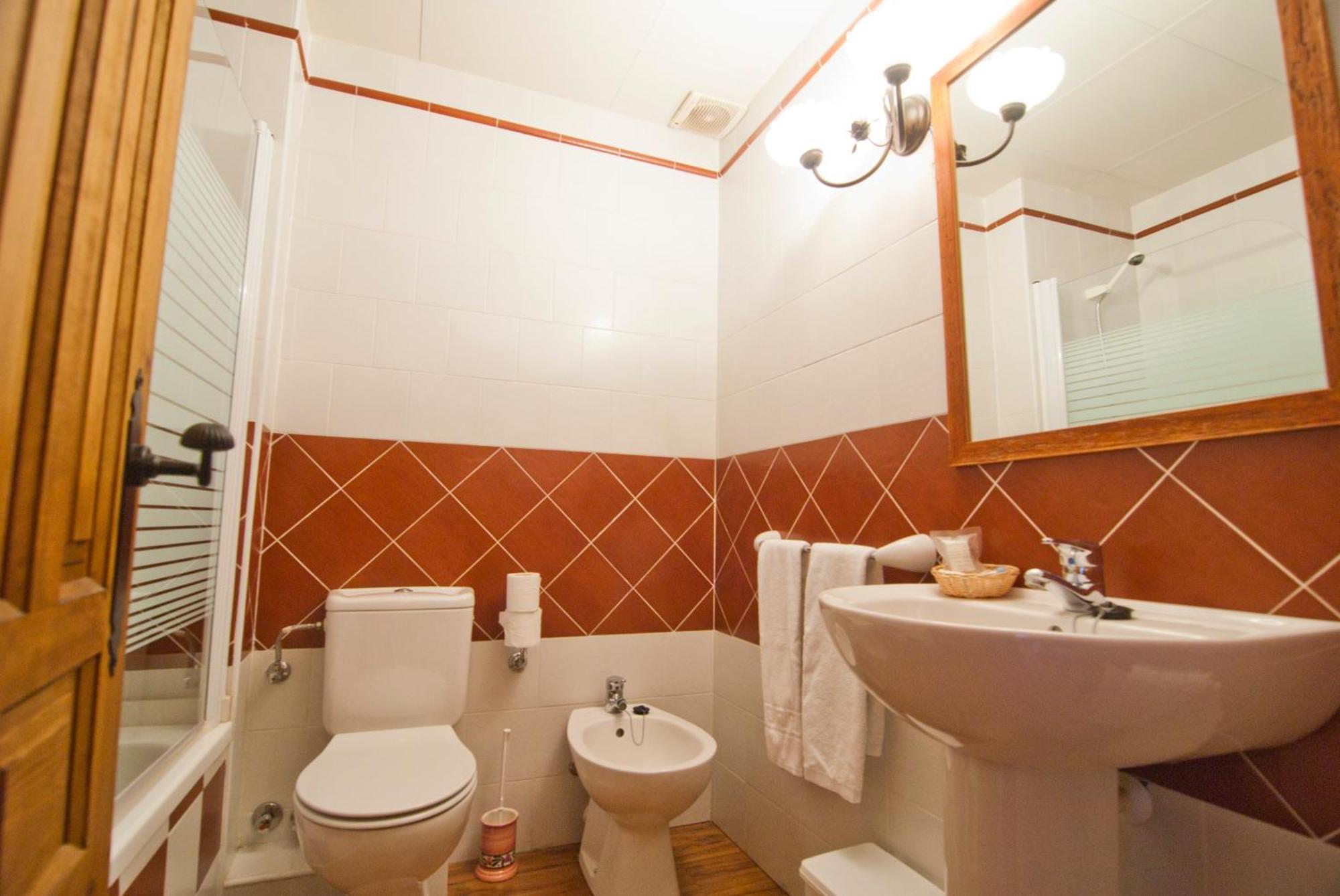 Hostatgeria Sant Jaume Hotel Corachar Ngoại thất bức ảnh