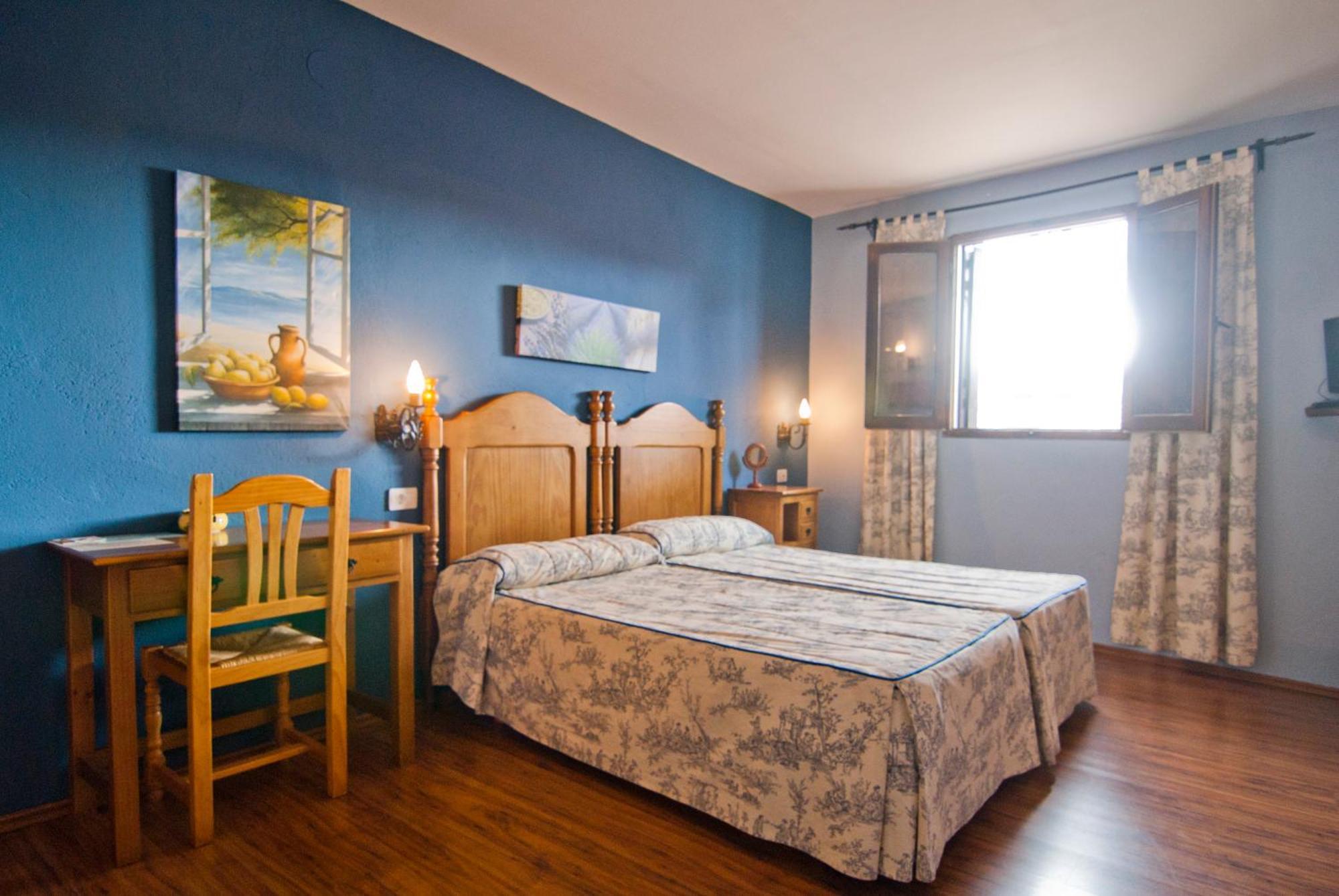 Hostatgeria Sant Jaume Hotel Corachar Ngoại thất bức ảnh