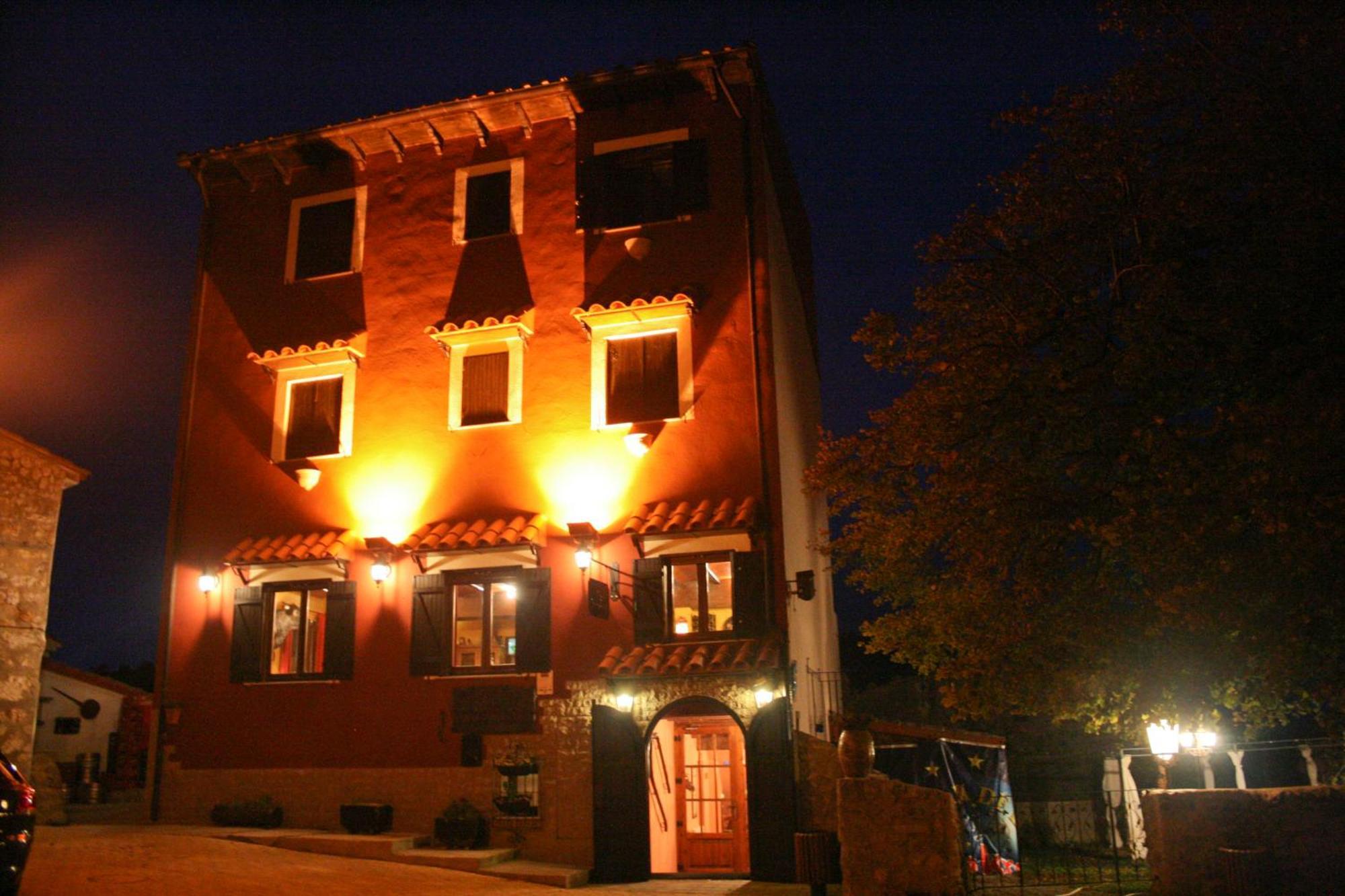 Hostatgeria Sant Jaume Hotel Corachar Ngoại thất bức ảnh